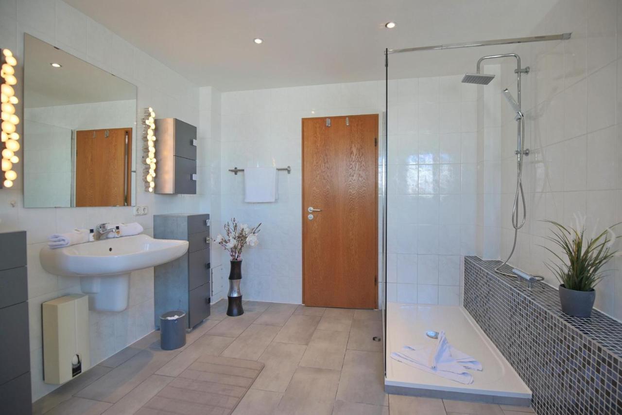 Ferienhaus Glockenstrasse Ferienwohnung Ostseehoehe Appartement 2 Шарбойц Екстер'єр фото